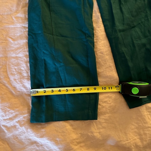 Tradlands Paloma Linen Pants in Emerald - Picture 5 of 12